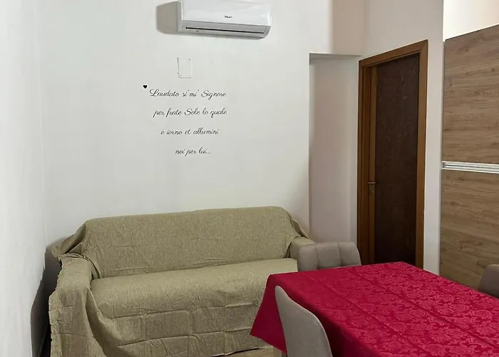 Dimora La Corte Francescana 아파트 *