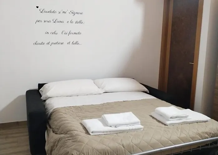 Dimora La Corte Francescana 아파트 아시시